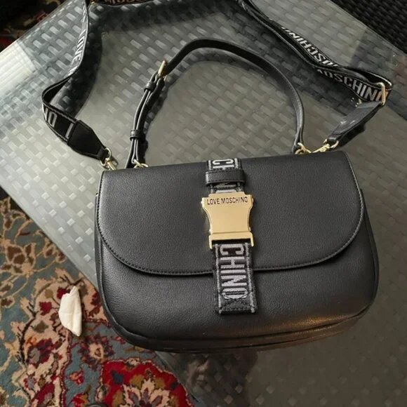 Beautiful. Love Moschino Purse - Picture 2 of 5